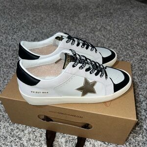 Vintage Havana Sneakers